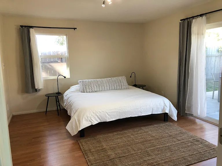 4135 Epanow Ave — Photo 6
