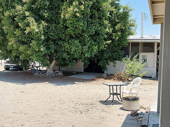 4th image of 129 Brawley Ave