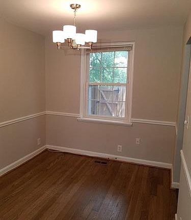 5th image of 3251 S Stafford St APT B1