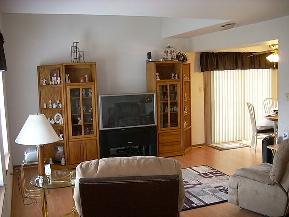 4th image of 14735 Le Claire Ave