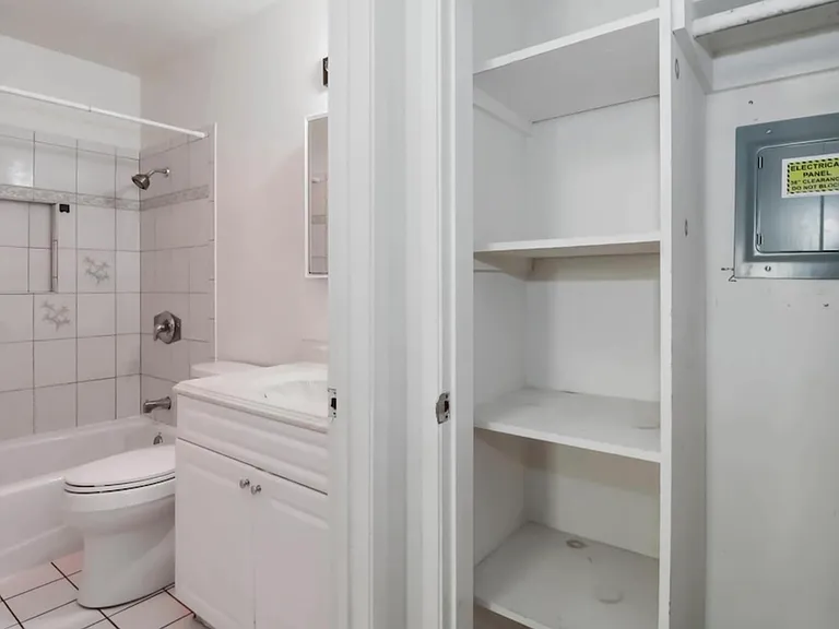 5700 Baltimore Dr #187 — Photo 11