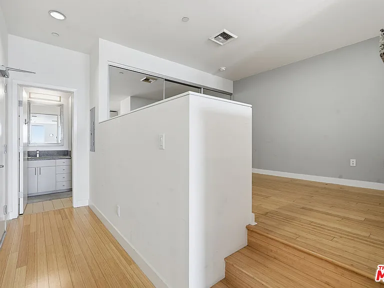 3810 Wilshire Blvd #1609 — Photo 14