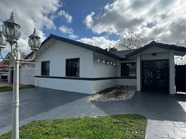5923 SW 147th Pl, Miami, FL 33193