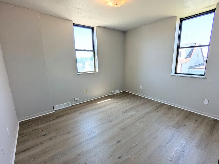 3227 Hardie Way — Photo 8