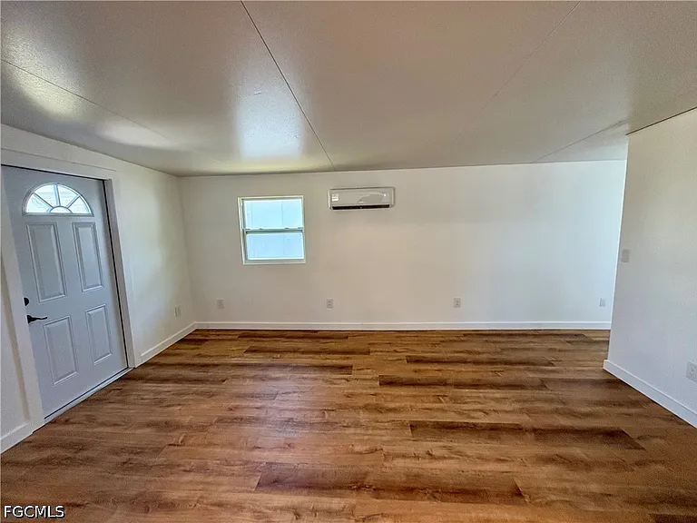 5675 Pine Island Rd NW — Photo 5