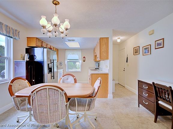 4th image of 1815 Key Lake Dr