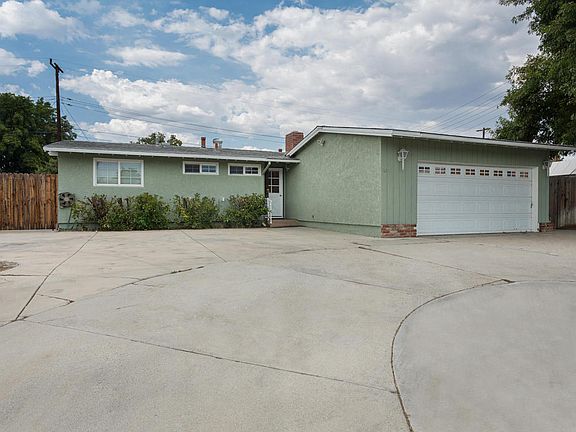 3rd image of 1051 Royal Ave