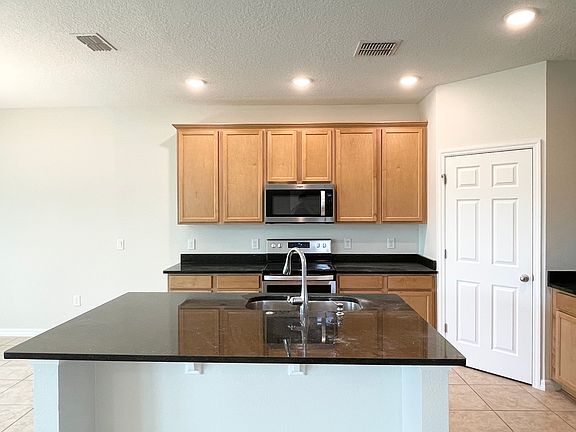 5th image of 2561 Sky Stone Ct