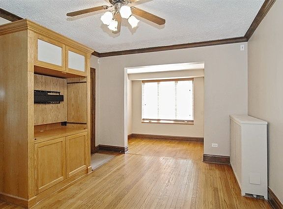 2nd image of 5142 N Kildare Ave