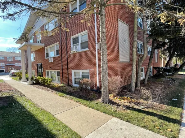 10145 Hartford Ct APT 2A, Schiller Park, IL 60176
