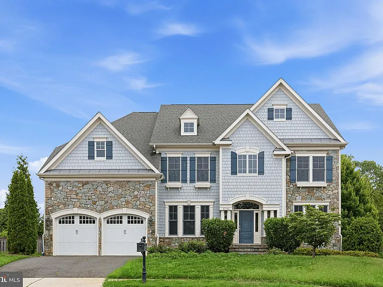 1751 Tysons Crest Ln — Photo 1