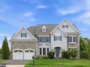 1751 Tysons Crest Ln, Vienna, VA 22182