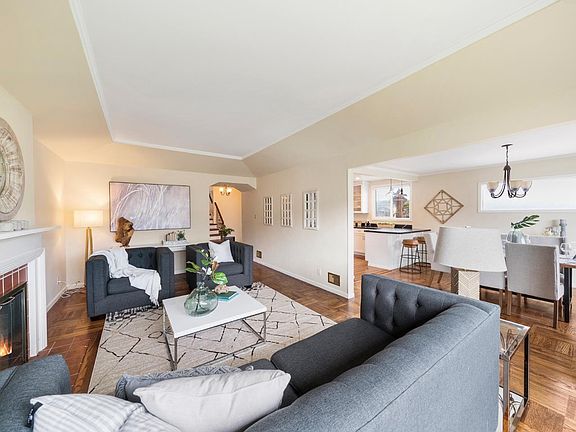 4th image of 1275 Sloat Blvd