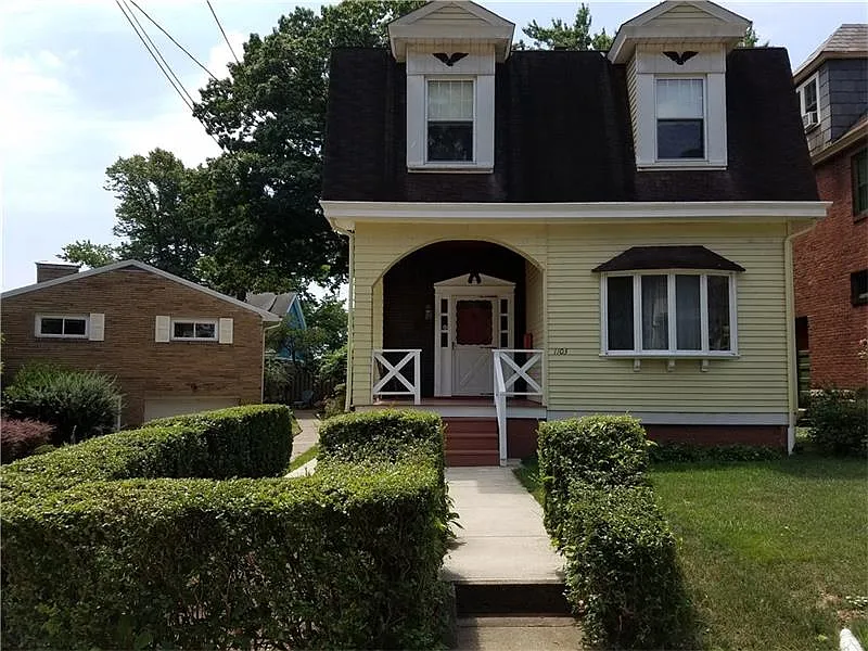 1103 Cornell St photo 1