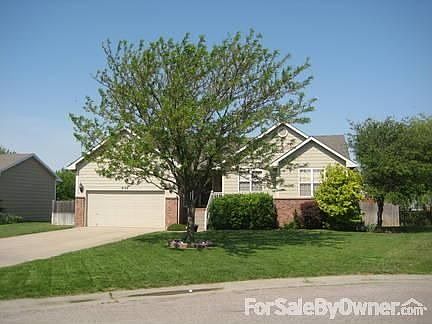 Front View
						:
						Located at end of cul de sac