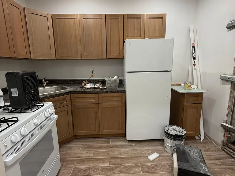 585 E 167th St #1 — Photo 5