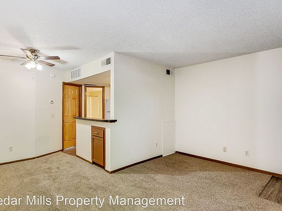 4th image of 739 N Sheridan Ave #109