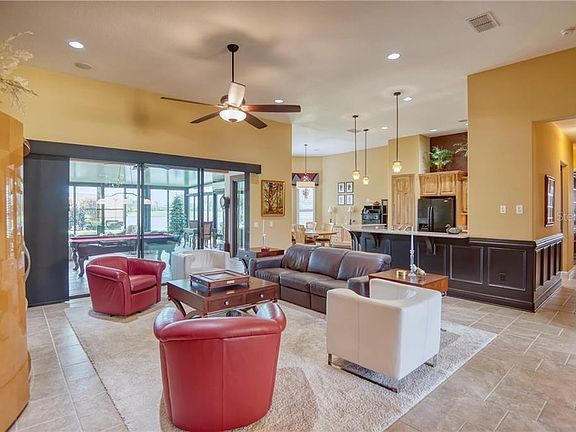 4th image of 532 Montage Ln