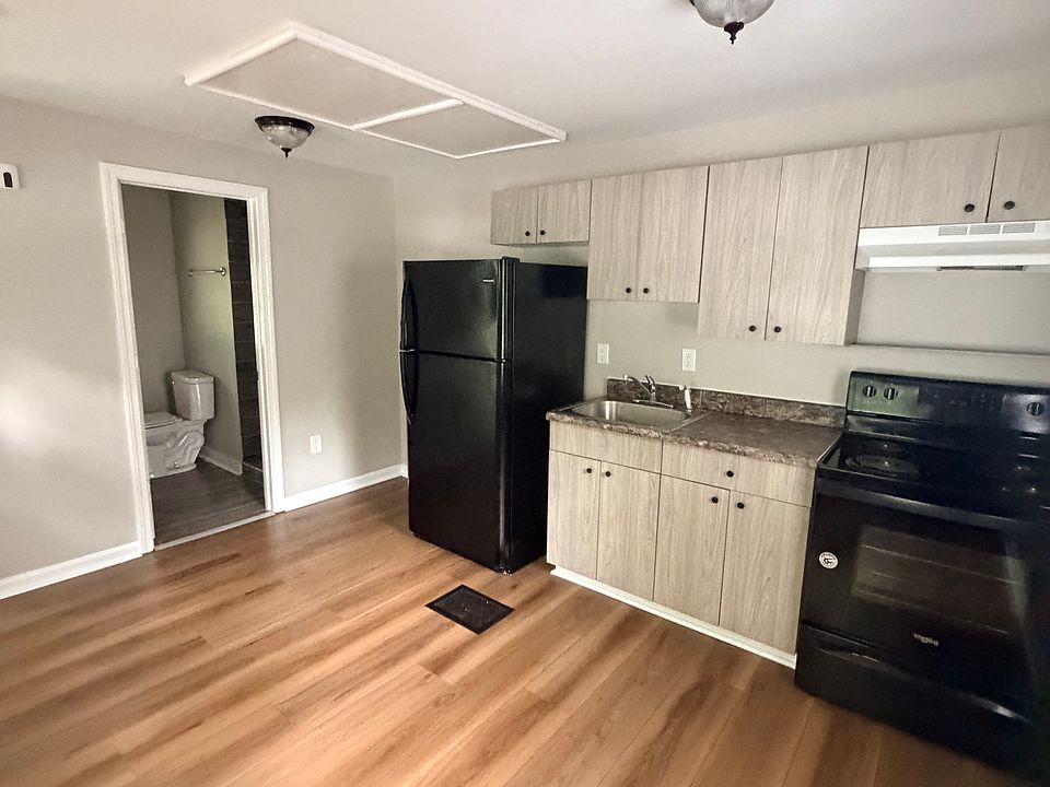 1st image of 118 Broadway #2