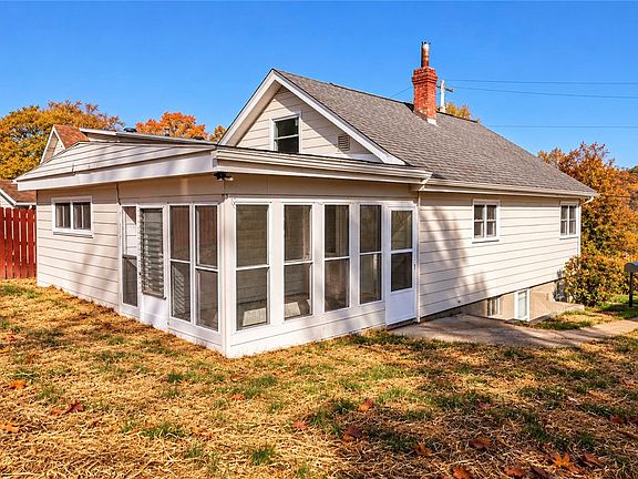 32nd image of 468 Hiland Ave