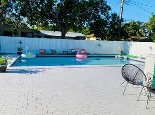 1320 NE 115th St, Miami, FL 33161
