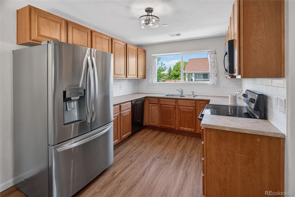 4825 Hahns Peak Drive #202