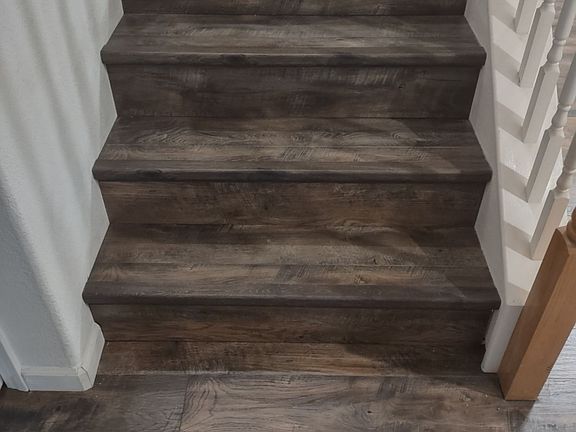 Beautiful luxury vinyl flooring through-out!