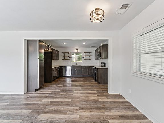 4th image of 1282 Katherine St