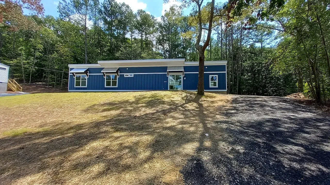 1089 Long Hollow Rd — Photo 1