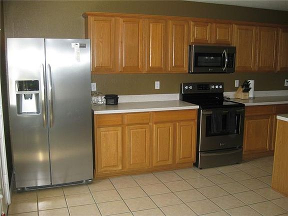 2nd image of 4124 Silverwood Trl
