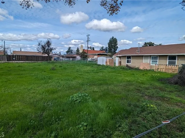308 Alameda Ave #10, Chowchilla, CA 93610