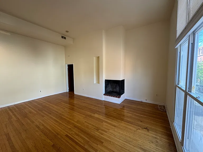 1139 Lombard St #2F — Photo 4