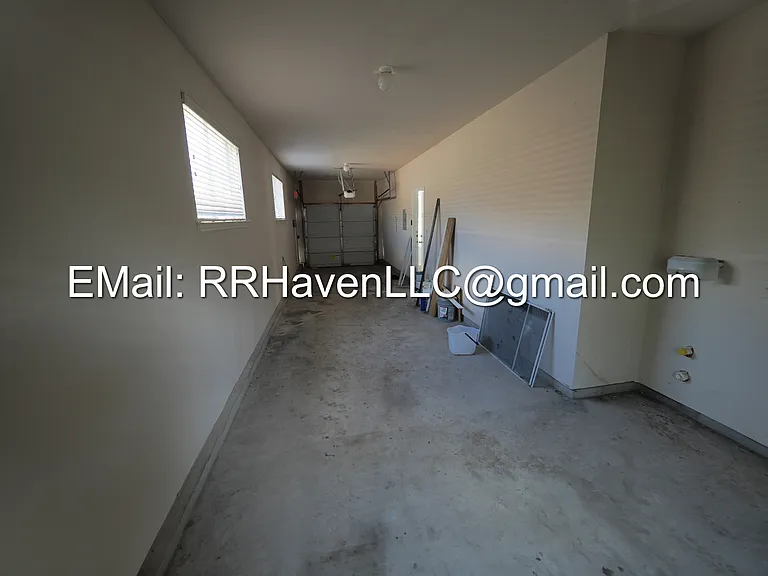 Long Tandem Garage
Park your Jet Skis, Motorcycle or just use for storage.