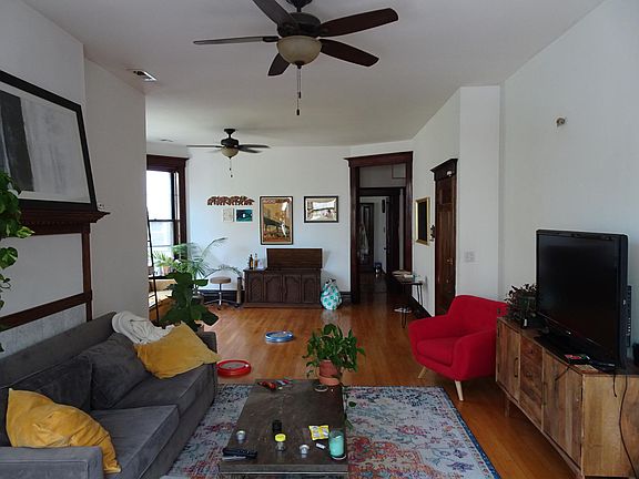 2nd image of 2117 W Concord Pl #201