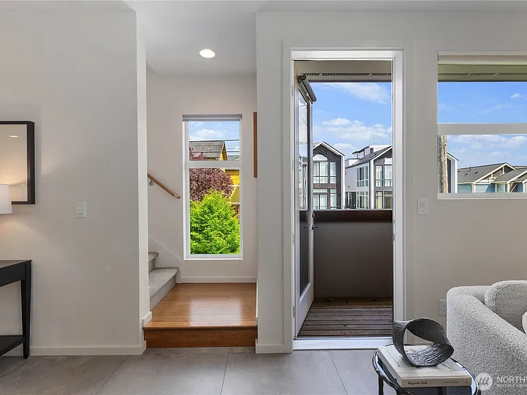 6735A Alonzo Ave NW — Photo 9