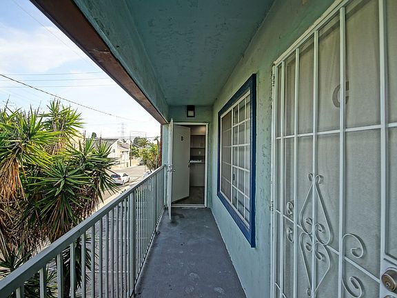 3rd image of 1905 Phelan Ln #B