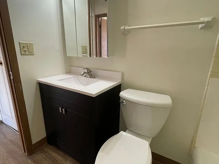1020vine — Photo 9