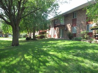 2122 Allen Blvd, Middleton, WI 53562