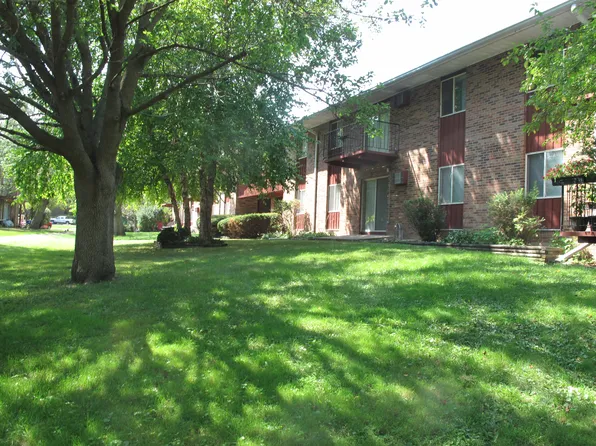 2122 Allen Blvd #29, Middleton, WI 53562