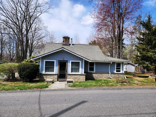 31 Woodland Road, Mahopac, NY 10541