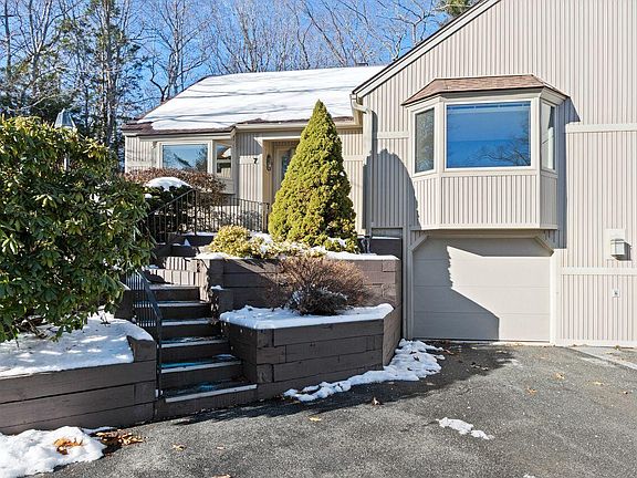 4th image of 7 Wildwood Drive #7