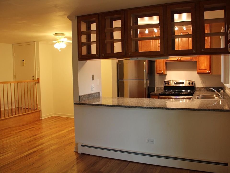 2nd image of 7918 Chelsea Dr #103