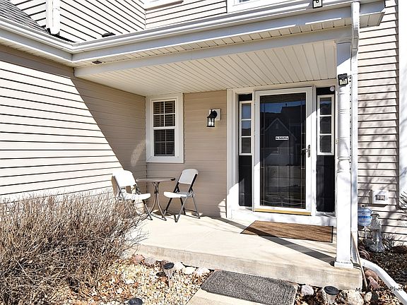 2nd image of 39W016 Revere House Ln