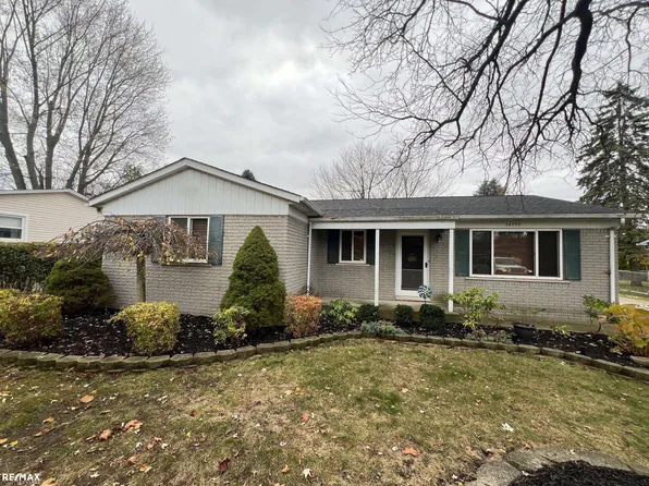 28790 Cotton Rd, Chesterfield, MI 48047