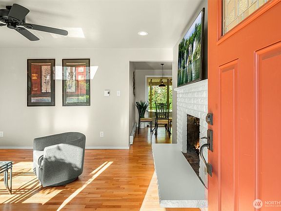 3rd image of 1028 183rd Street SW
