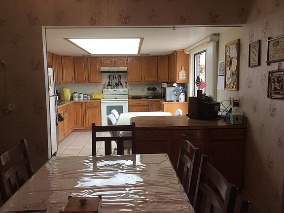 5th image of 204 Las Lomas Ct