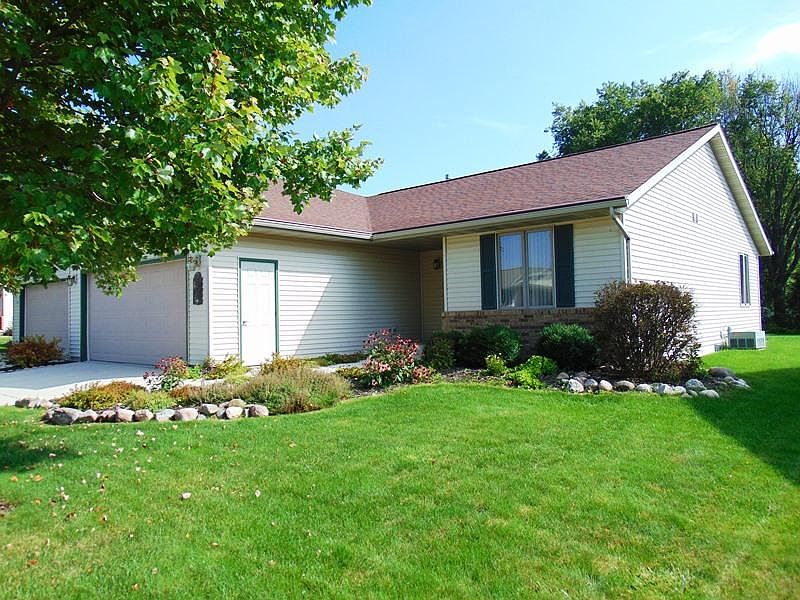 1st image of 148 Lexington Ct #B