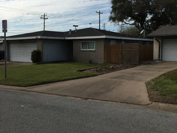 326 Mackeral St, Galveston, TX 77550