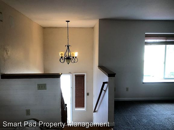 2nd image of 410 E 53rd St