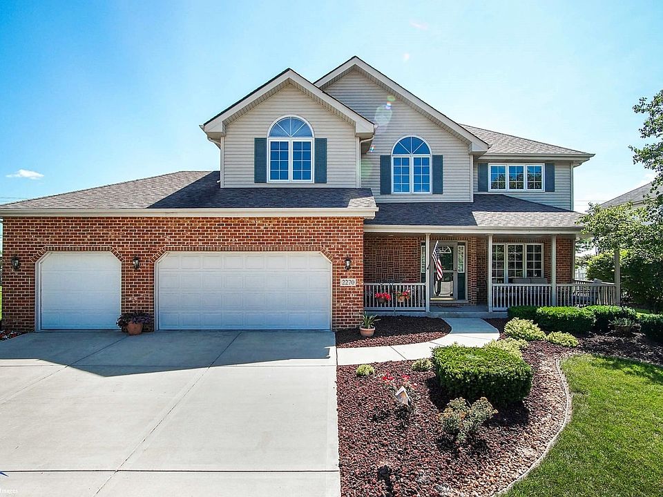 1st image of 2270 Cattlemen Dr